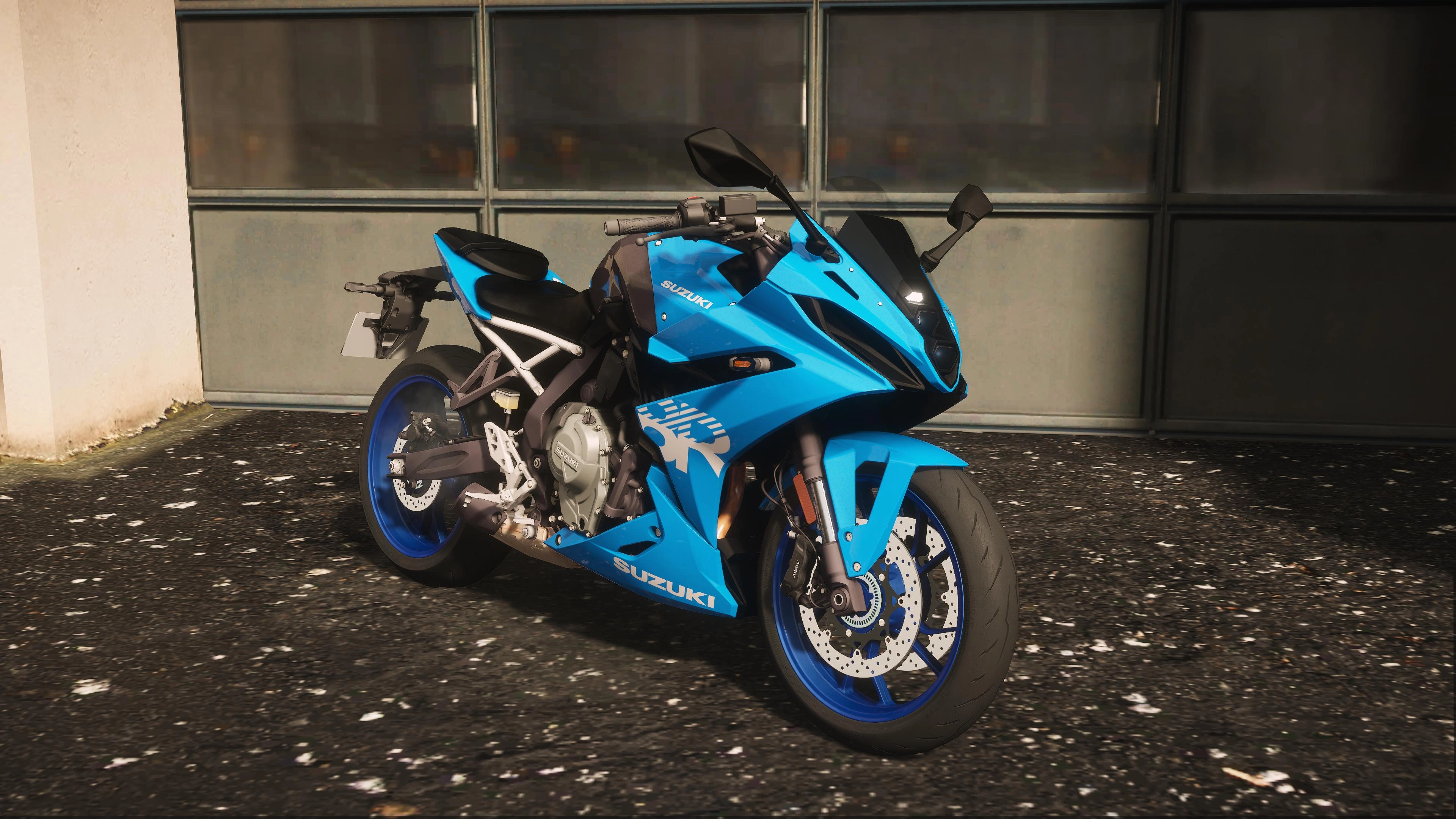 2024 Suzuki GSX-8R封面